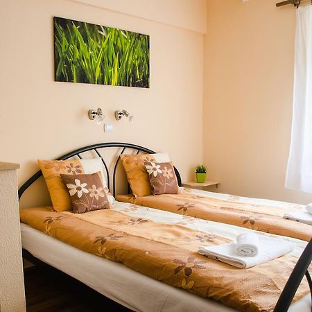 Green Corner Wellness Puspokladany Room photo